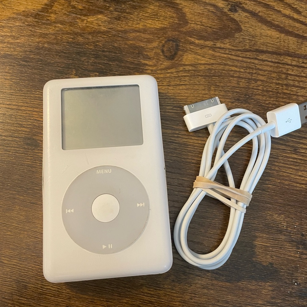 SOLD Apple iPod Classic 4th Generation 40 GB
